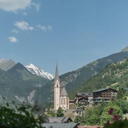 ペンション トロヤホーフ 3*