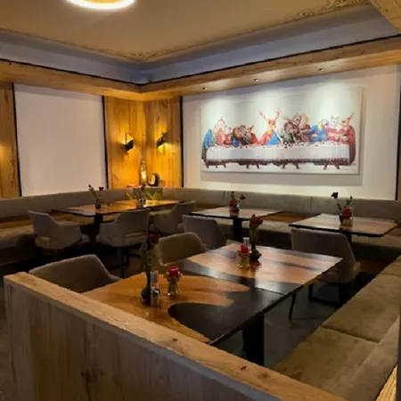 Trojerhof 3* היליגנבלוט
