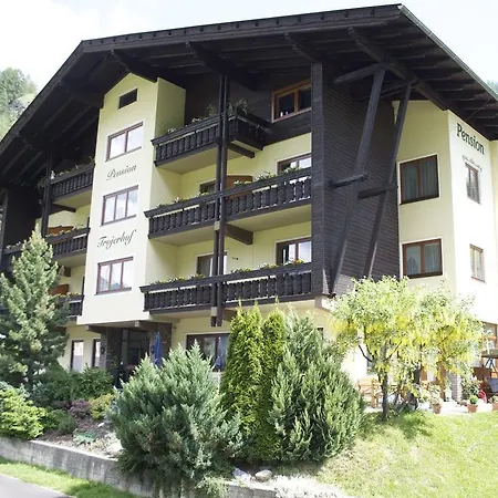 ペンション トロヤホーフ