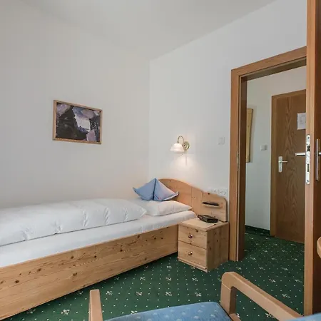 Trojerhof Guest house 3*