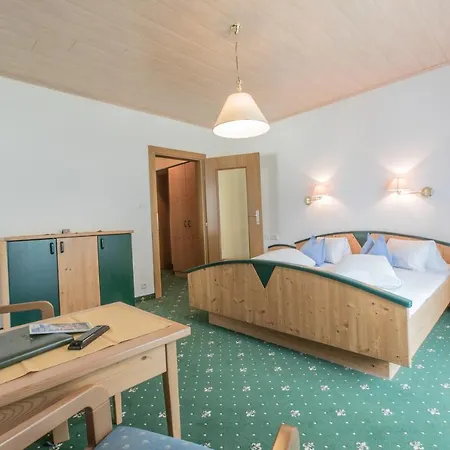 Trojerhof 3* היליגנבלוט